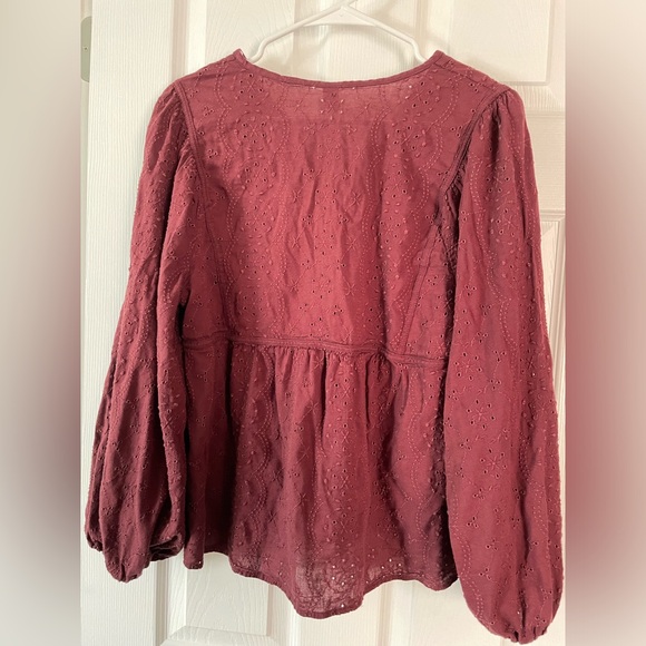 Beautiful eggplant blouse - Picture 4 of 4